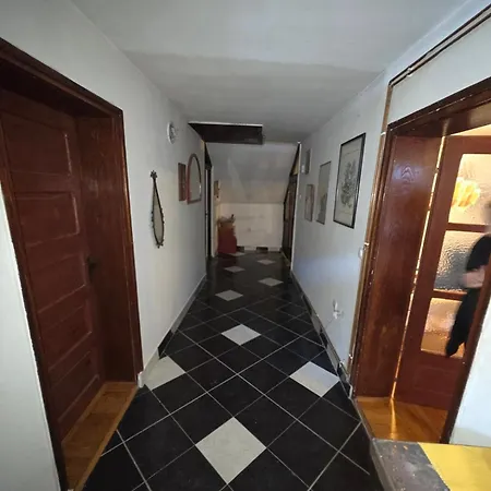 アパート Kuca Petrovic ニシュカ・バニャ